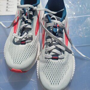 Brooks Launch 8 running shoes sz 6